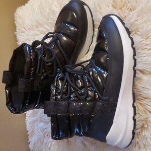 GBG Los Angles Women's Black Slip On Black Puffer Casual Ankle Lace Up